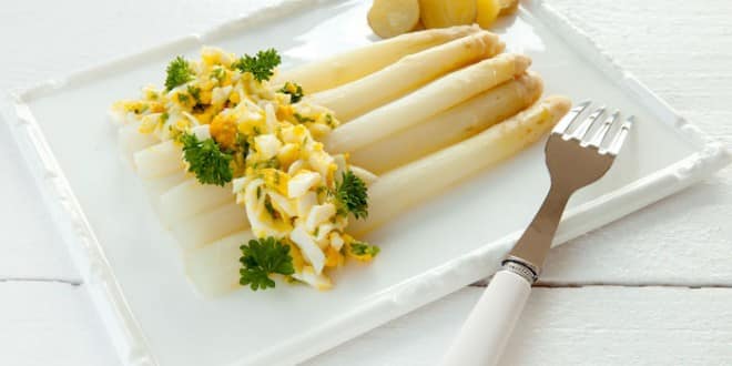 asperges à la flamande