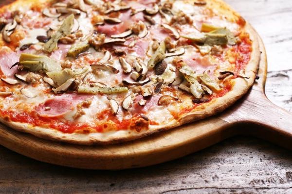 pizza capriciosa, la véritable recette chez vous