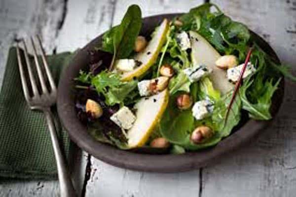 salade au bleu d’auvergne : recette française