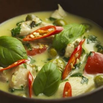 Poulet au curry vert thaï, non « européanisée »
