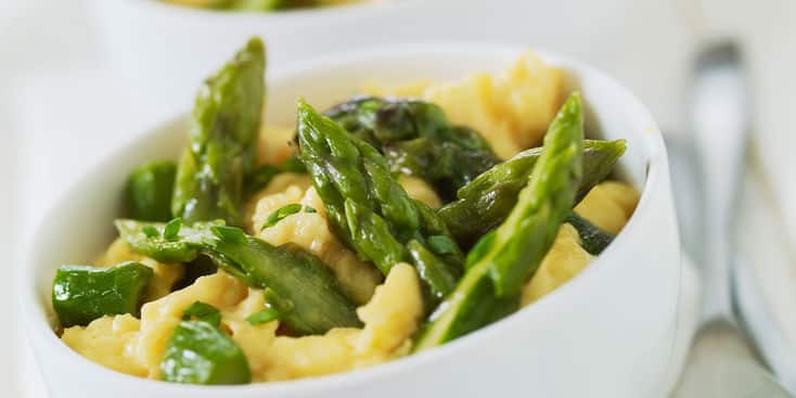 œufs brouillés aux asperges