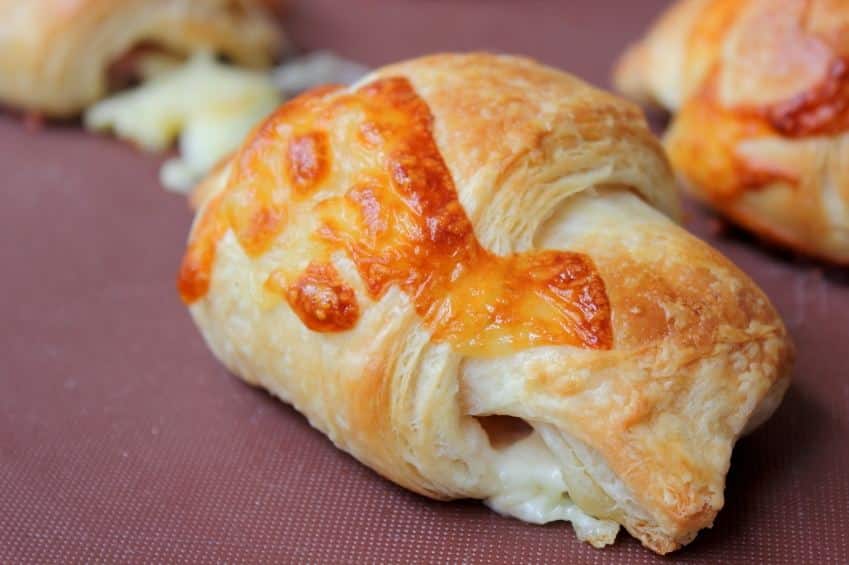 Croissant au jambon