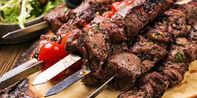brochettes d'agneau mariné
