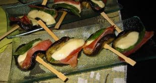 brochettes au jambon et aux aubergines